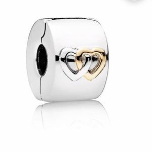 PANDORA Hearts Aglow Clip Charm